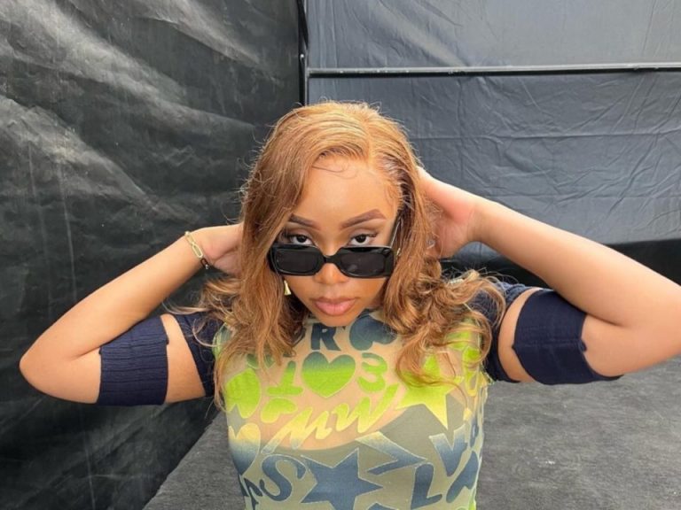 Read more about the article Fave’s “Riddim 5 EP” Surpasses 100 MILLION Streams on Spotify