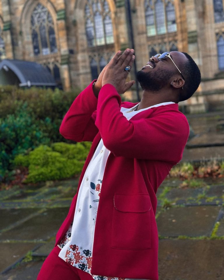 Read more about the article Korede Bello Celebrates His Birthday with New Songs “Tiny Drops” and “Make Me”