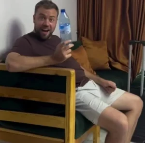 Read more about the article Hilarious Video Of Oyinbo Man In Lagos Complaining About Inflation In Nigeria