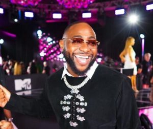 Read more about the article Davido Announces New Music Drop This Friday