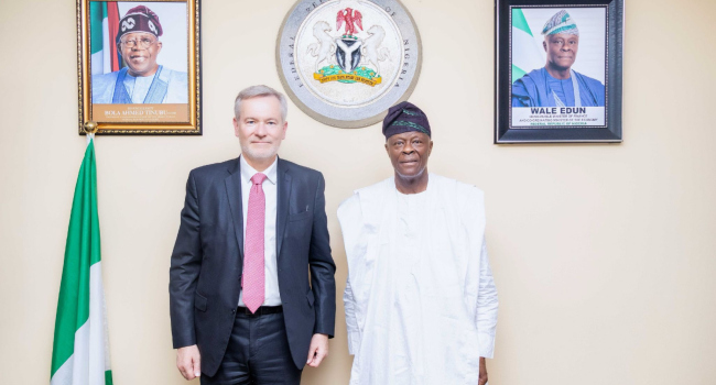 Read more about the article FG, EU Discuss €1.3b Trade Investments In Nigeria