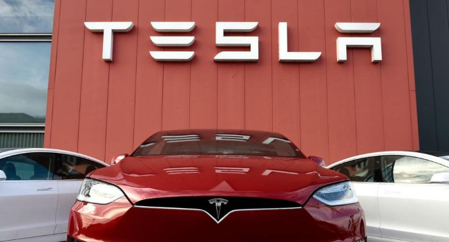 Read more about the article BMW, Volkswagen’s Electric Cars Outsell Tesla In Europe