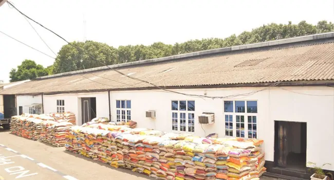 Read more about the article Navy Intercepts Over 1,300 Bags Of Foreign Rice In Lagos