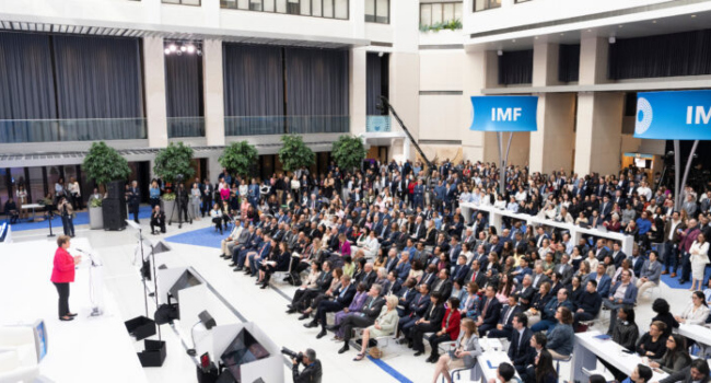 You are currently viewing World Finance Leaders Meet In Washington Amid Trade Negotiations
