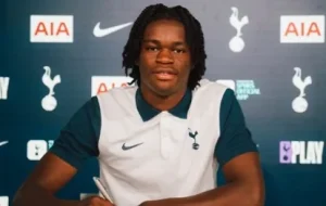 Read more about the article Tottenham Hotspur Signs Callum Olusesi