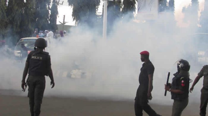 Read more about the article THIS IS BAD! Nigeria Police Teargas Protesters In Abuja
