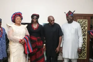 Read more about the article 2Face Idibia Introduces His Fiancée, Natasha, To His People