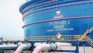 Read more about the article Dangote Refinery Slashes Petrol Gantry Price To N825 Per Litre