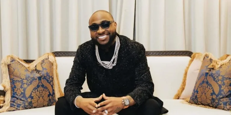 Read more about the article I Built My Music Career Without Godfather – Davido