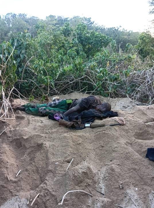 Read more about the article Troops Neutralise Two Bandits, Recover Arms In Plateau