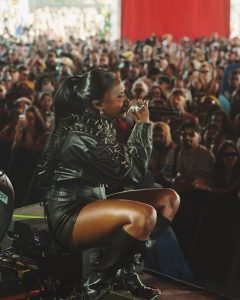 Read more about the article Amaarae Becomes First Ghanaian Solo Female Act At Coachella