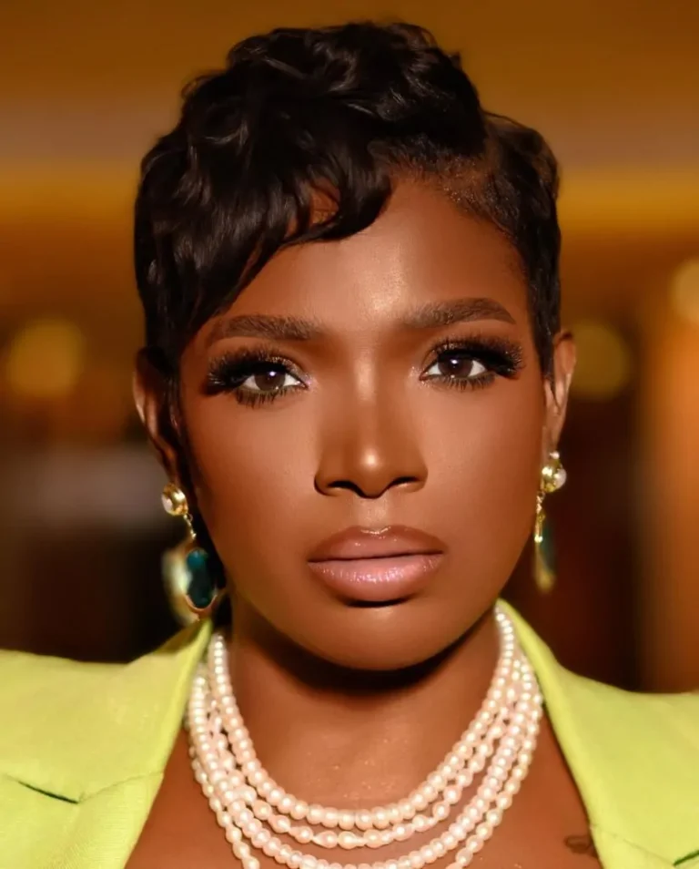 Read more about the article Annie Macaulay Throws Subtle Shades At ‘You Know Whom’