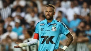Read more about the article Football Star Neymar Tests Positive For COVID-19 Again