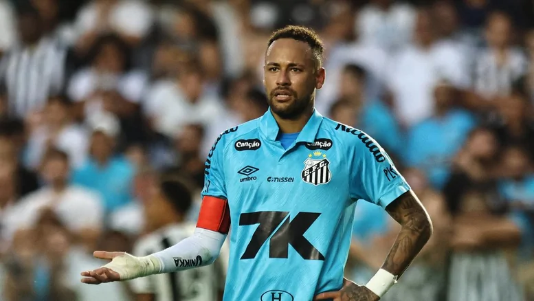 You are currently viewing Football Star Neymar Tests Positive For COVID-19 Again