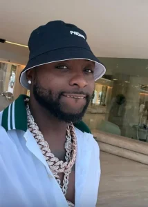 Read more about the article Davido Replies Troll Who Said He Is Showing Too Much From His Holiday In Ibiza