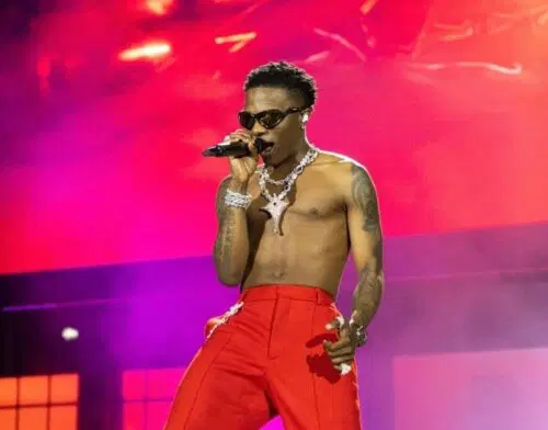 You are currently viewing A Moment Of Magic: Wizkid’s Moving Performance Of A Million Blessings In L.A.