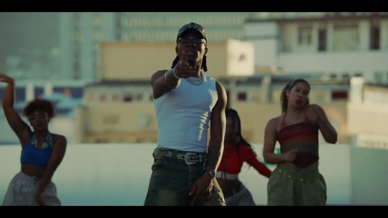 Read more about the article Joeboy Releases the Rooftop Visuals For “Abena” Off His “Viva Lavida” Album