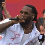 Read more about the article Sarina Wiegman Reacts In Pure Joy As Burna Boy Performs At Lionesses’ Celebration