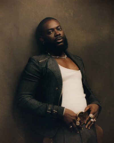 Read more about the article Adekunle Gold Set To Drop New Single, Coco Money