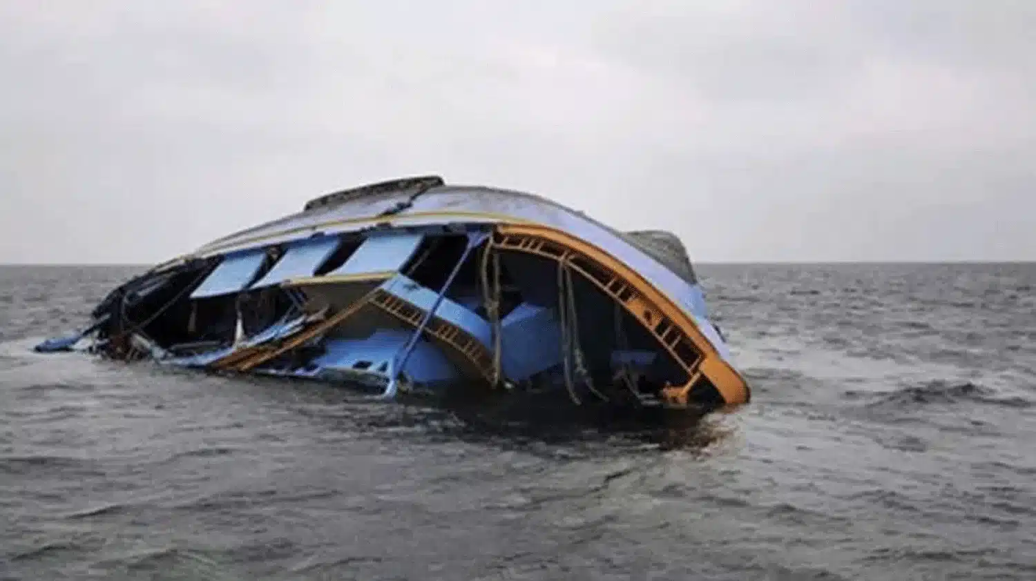 Read more about the article 13 Confirmed Dead As Boat Capsizes In Niger State