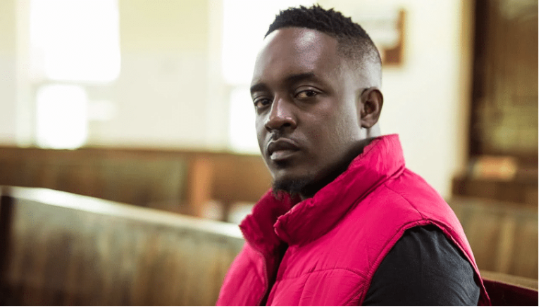 Read more about the article Why Celebrities Fail To Criticize Nigerian Politicians – M.I Abaga