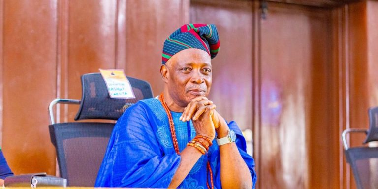 Read more about the article Olubadan-Designate, Ladoja Meets Council Ahead Of Coronation
