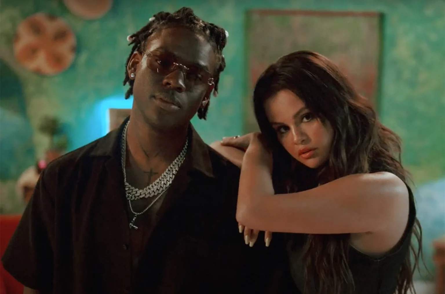 You are currently viewing 1.195 Billion Views: Rema’s Calm Down Becomes Africa’s Biggest Music Video on YouTube