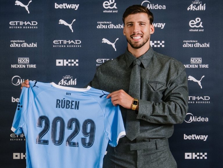 Read more about the article Ruben Dias Signs New Manchester City Contract