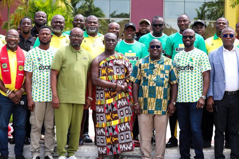 Read more about the article Ghana’s President Drums Support For Asante Kotoko Against Kwara United