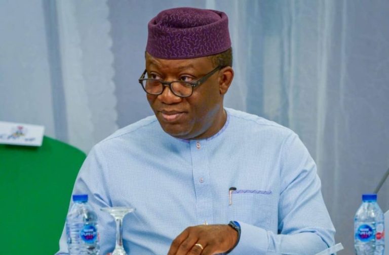Read more about the article Ex-APC Chair Tackles Fayemi Over Comments On PDP Members In Ekiti