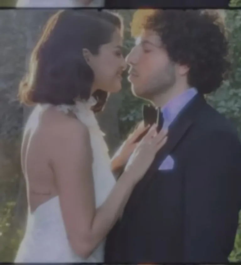 Read more about the article Selena Gomez Weds Benny Blanco (Photos)