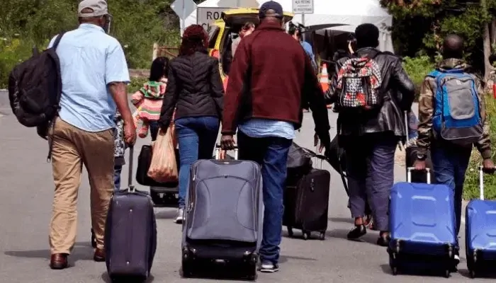 Read more about the article Nigerians And Others Deported By US To Ghana Sue Over Detention