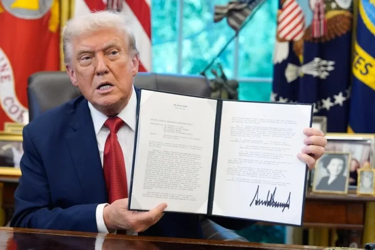 Read more about the article Trump Signs Memo Labelling Anti-Christian Views As ‘Domestic Terrorism’