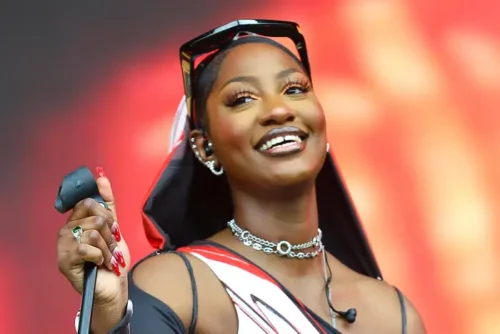 Read more about the article The Elite 4: Nigerian Artists With Multiple Projects Over 600M Streams