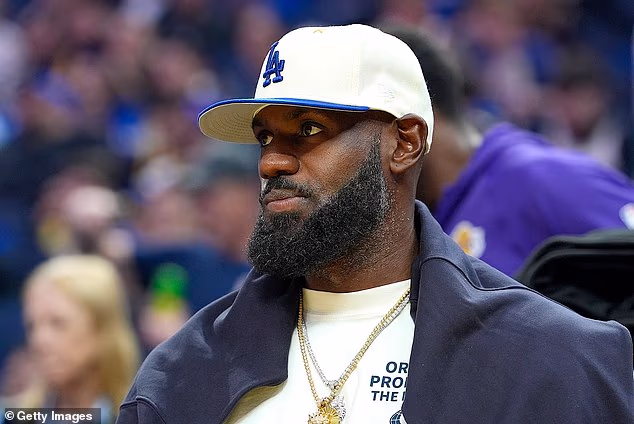 Read more about the article Basketball Star LeBron James Sued By Diehard Fan Who Claims Lakers Legend Duped Him Out Of Hundreds Of Dollars