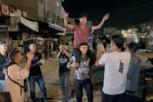 Read more about the article Palestinians Take To Street To Celebrate Ceasefire Deal Announced By Trump