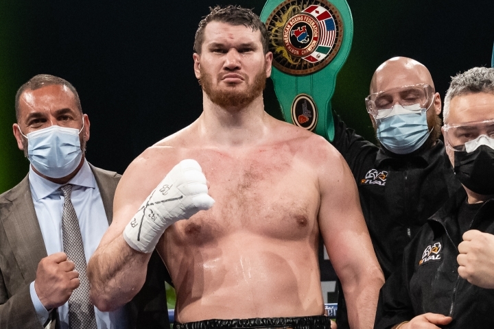 Read more about the article Anthony Joshua Agrees To 2026 Fight With Russian Heavyweight Arslanbek Makhmudov