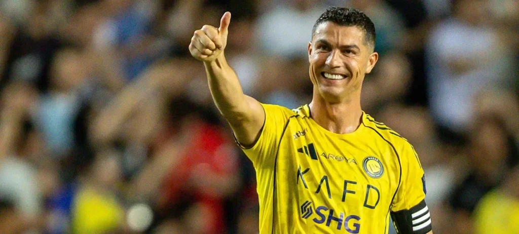 Read more about the article Cristiano Ronaldo Becomes First Billionaire Footballer