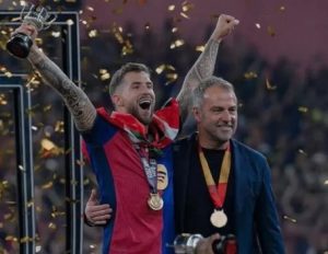 Read more about the article Iñigo Martínez Opens Up On Leaving Barcelona, His Emotional Talk With Hansi Flick