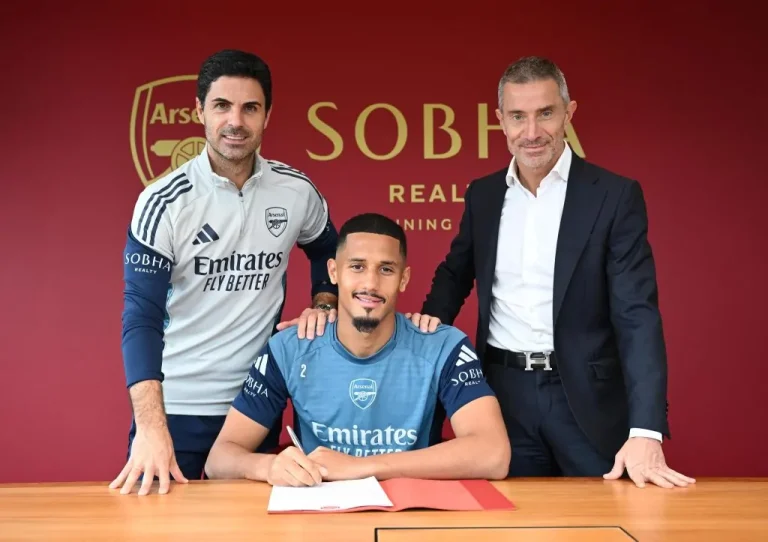 Read more about the article Saliba Signs New Long-Term Deal With Arsenal