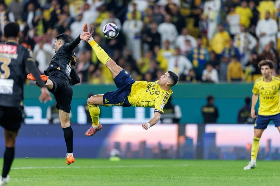 Read more about the article Ronaldo’s Bicycle Kick Seals Al Nassr’s 4–1 Win Over Al Khaleej