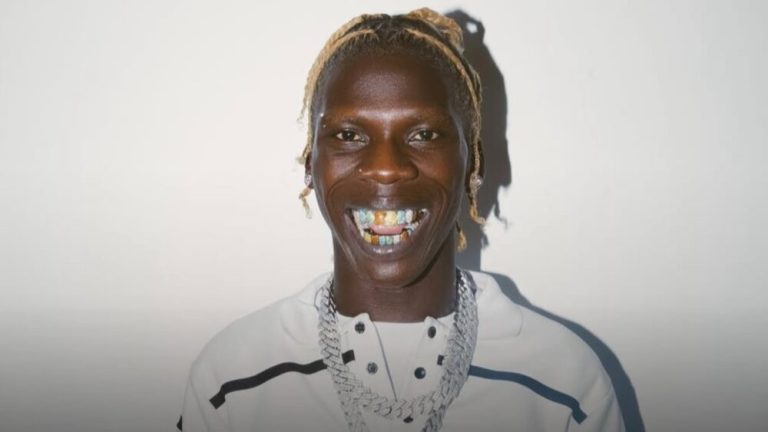 Read more about the article Seyi Vibez Previews Snippet, Tribute To His Late Mum, Amdallah