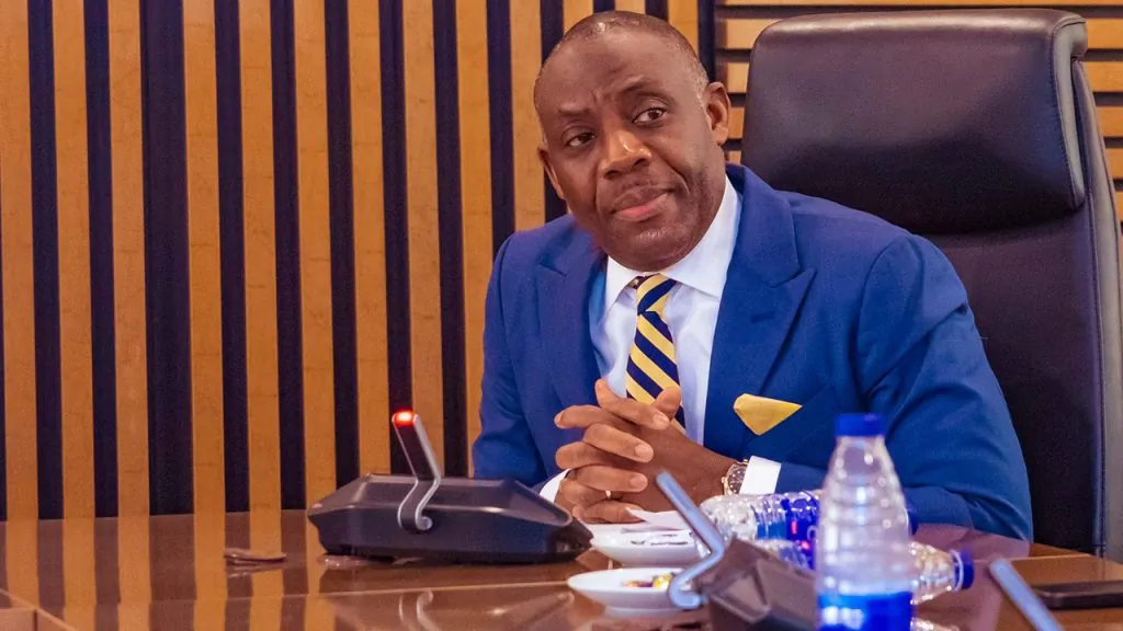 You are currently viewing FG Drops Mother Tongue Policy