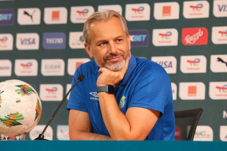 Read more about the article Coach Desabre Hails DR Congo After Ending Super Eagles’ Push For 2026 World Cup