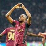 Read more about the article Sunday Oliseh Claims Real Madrid Eyeing Osimhen As Possible Vinicius Replacement