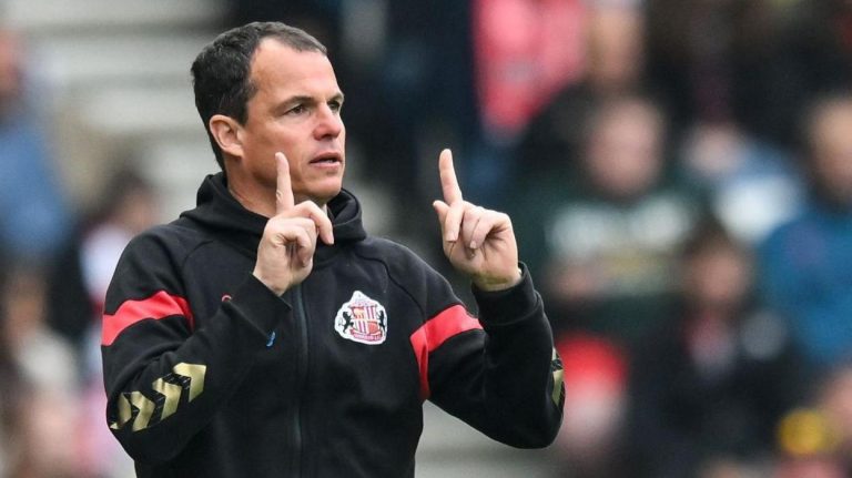 Read more about the article Wayne Rooney Picks His Premier League Manager Of The Season