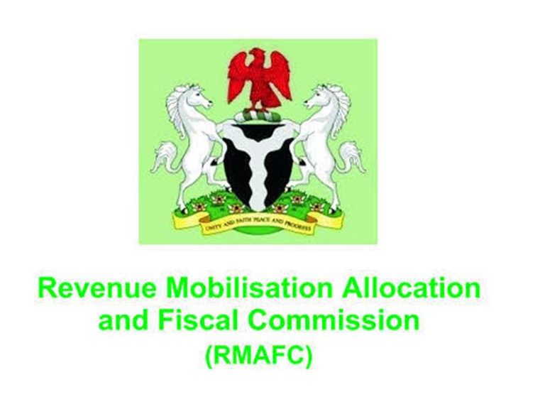 Read more about the article Oil Sector: RMAFC Panel Recommends State Of Emergency, Forensic Audit, Derivation Revenue Adjustments